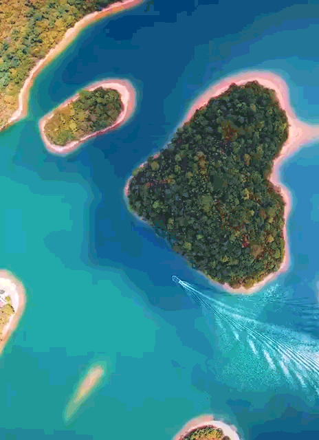 庐山西海心形岛图片