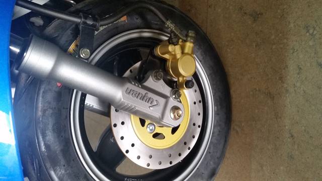 电动车一刹车就响声刺耳?