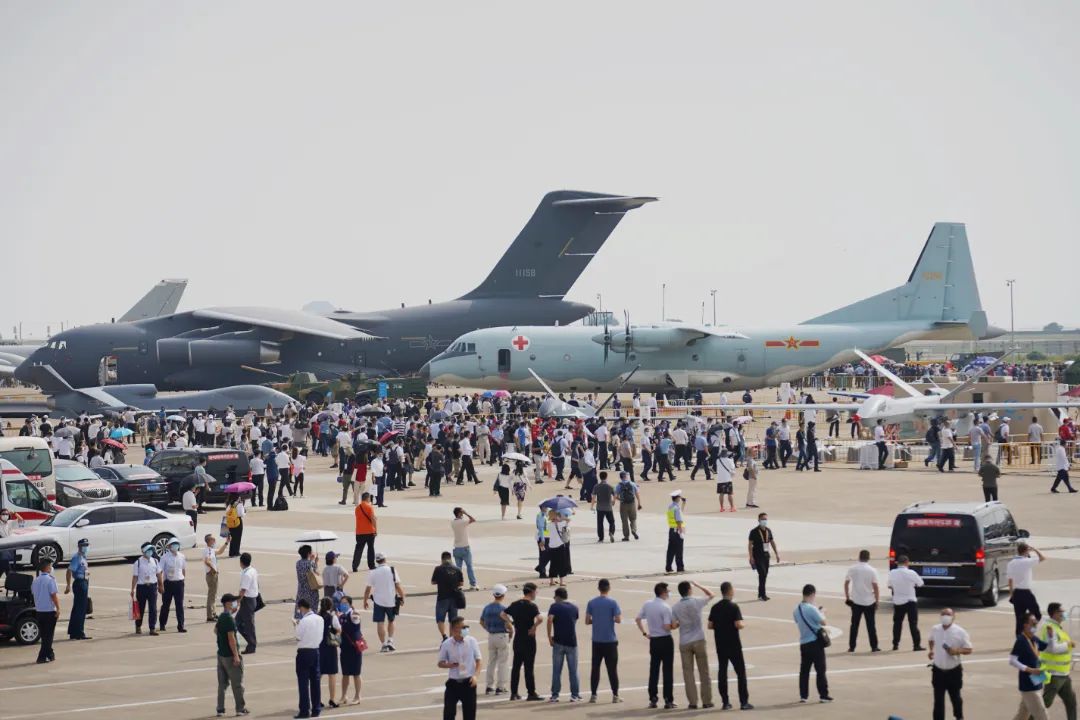为期6天的第十三届中国国际航空航天博览会在广东珠海国际航展中心