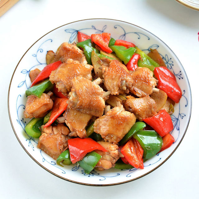 炒鸡翅,做法简单,香嫩入味,超赞!