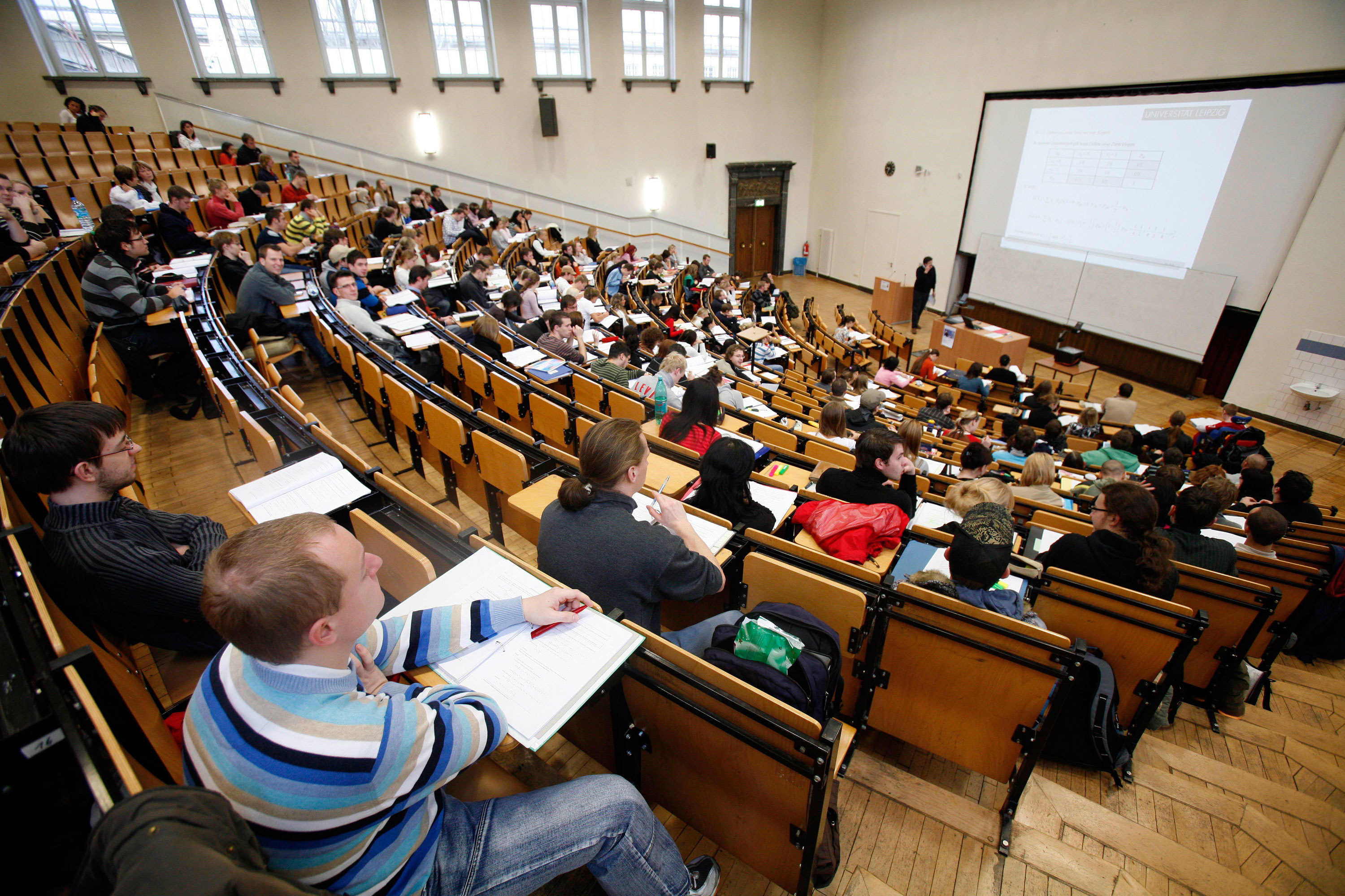 大学生是否应该重视情商教育?