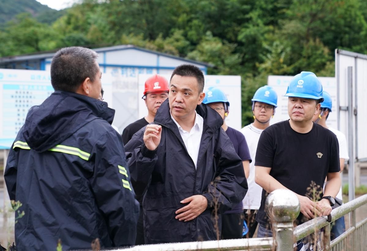 临海市委副书记,代市长蔡建军带队检查防汛防台工作