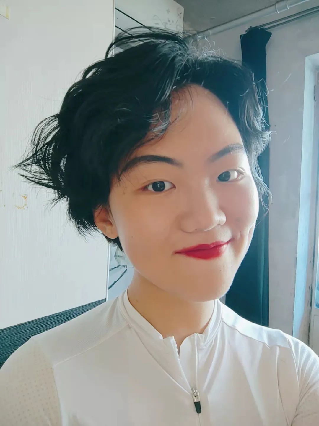 南哲学子余美华唯真是求在反思与交流中开启哲思之旅