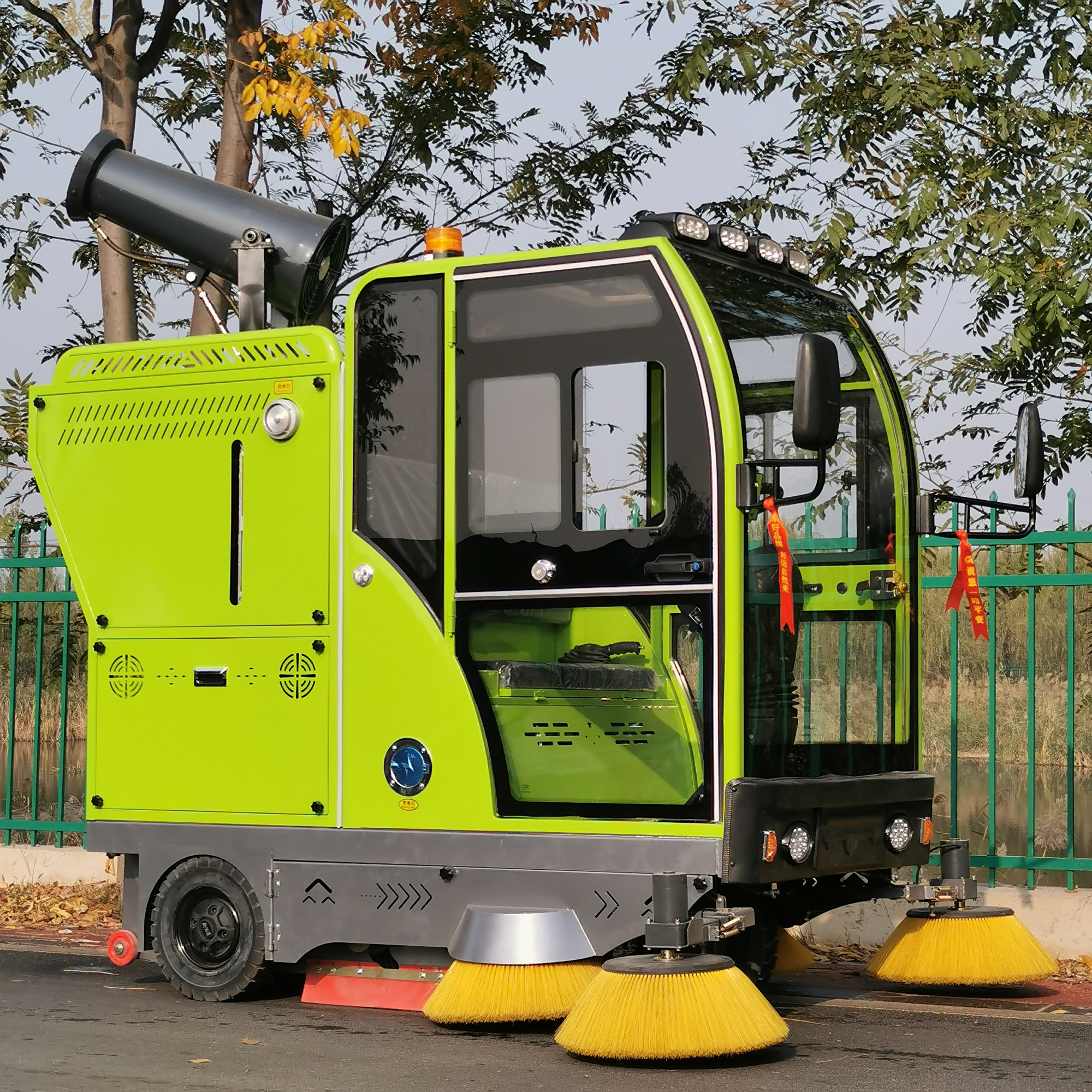 驾驶式环卫清扫车可以在物业小区使用吗?