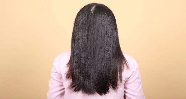 一年不剪头发能长多长