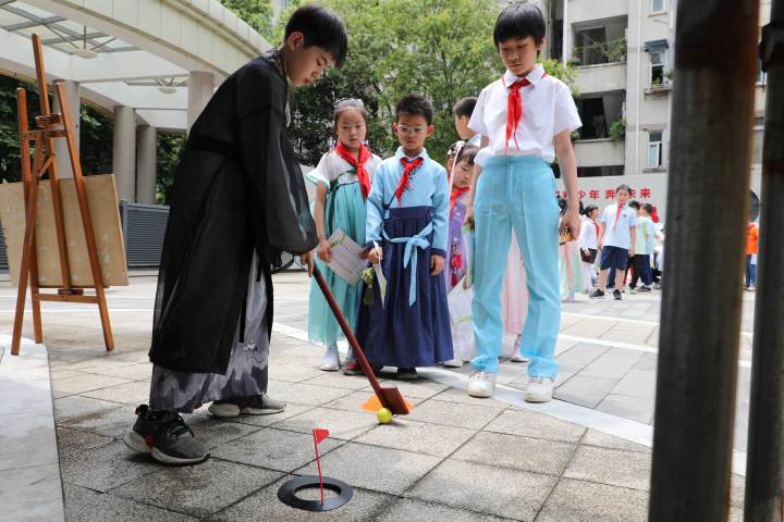 艺润童心,杭州市娃哈哈小学有一场特别的六一节活动