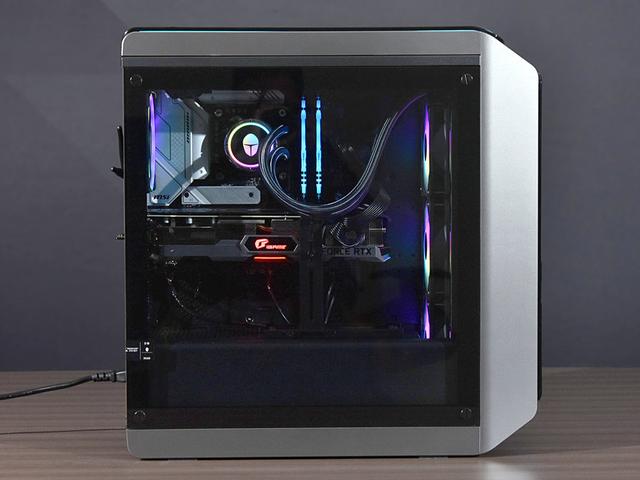 出色水冷搭高端硬核 雷神911黑武士4 主机评测