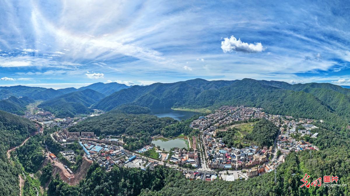 佤族自治县景色秀美
