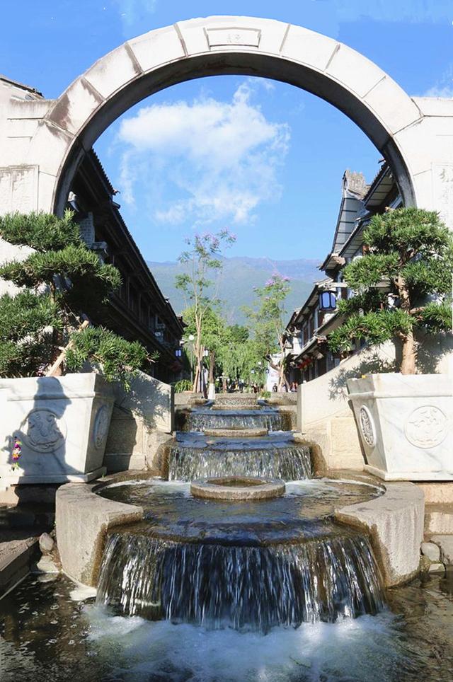 大理红龙井水景街—丽大双城游(14)