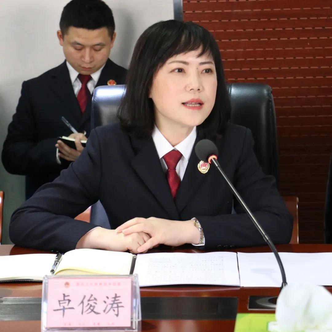 自贡市人民检察院党组书记,检察长黄国清深入各区县检察院调研指导