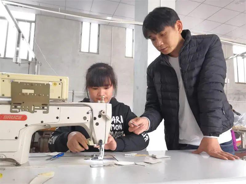 云浮好榜样丨邓超洪:用爱托起残疾人就业梦