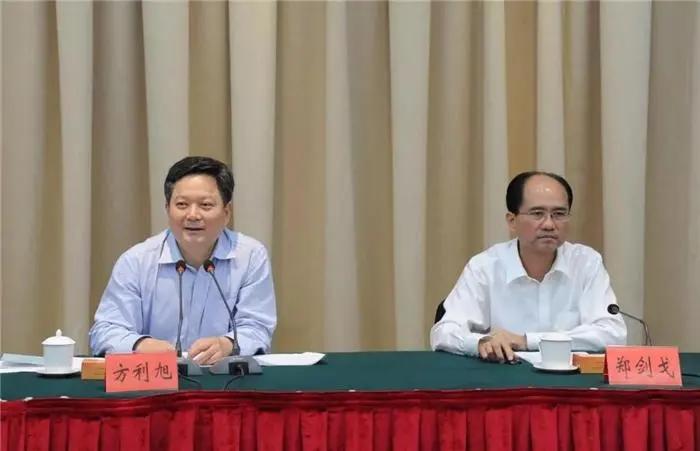 汕头市原市长郑剑戈被查,曾搭班子工作一年多的原市委书记去年已落马