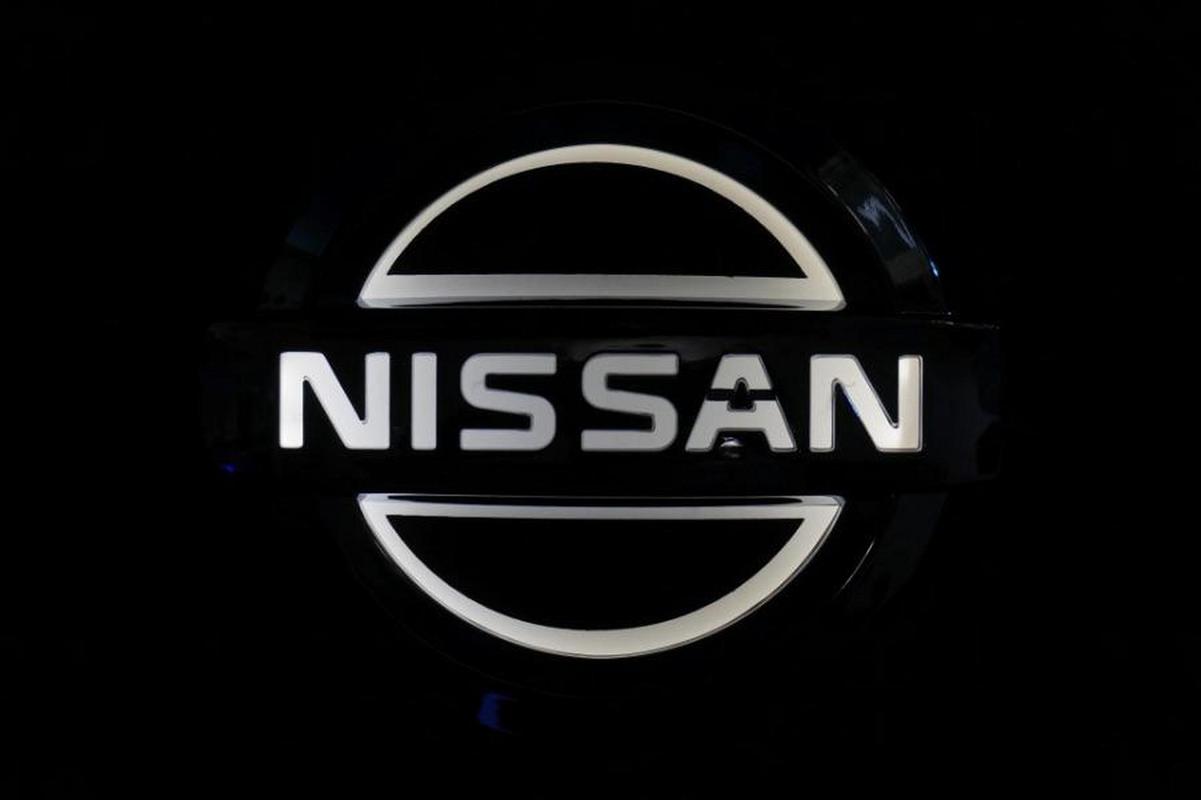 在这个圆形徽标内,由三个字母"n"相连组成,巧妙拼成了日产的日语拼音