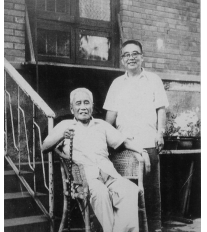 "半生戎马,半辈育人"的张卓如