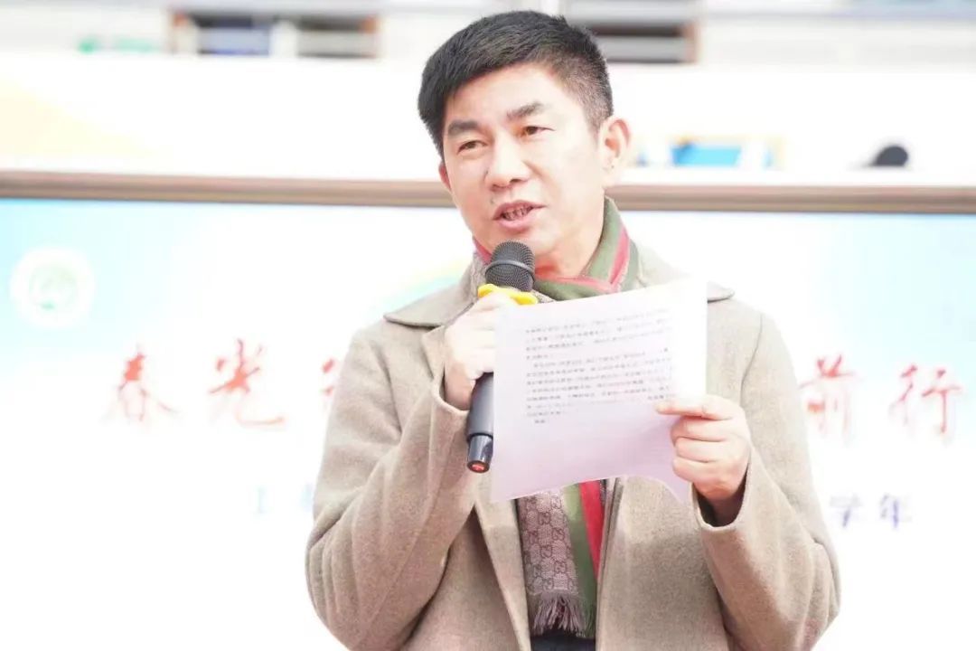 校长来信丨青浦区庆华小学校长吴根华:选择奋斗的选项