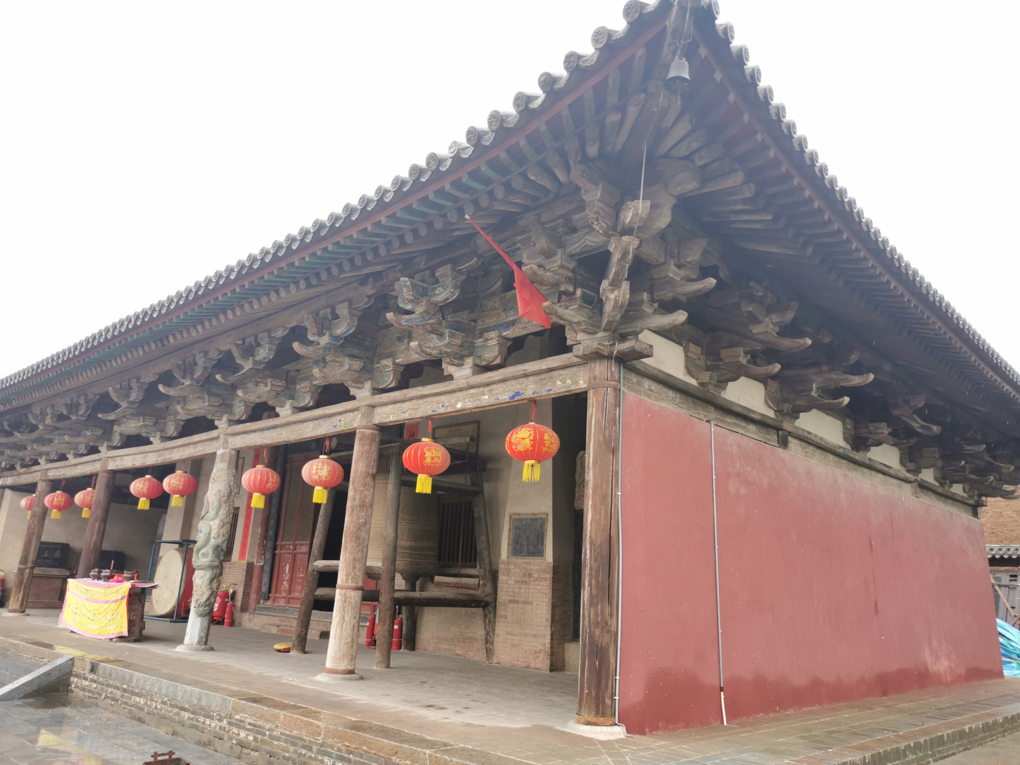 山西农村这座庙名称少见,却保存有全国唯一的宋代庑殿顶建筑