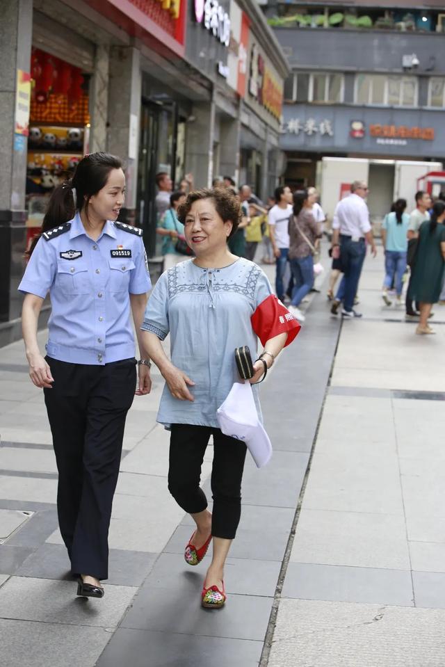 整合分散的"商圈管家联盟""反扒联盟"和"红袖套""正义锦江"等力量