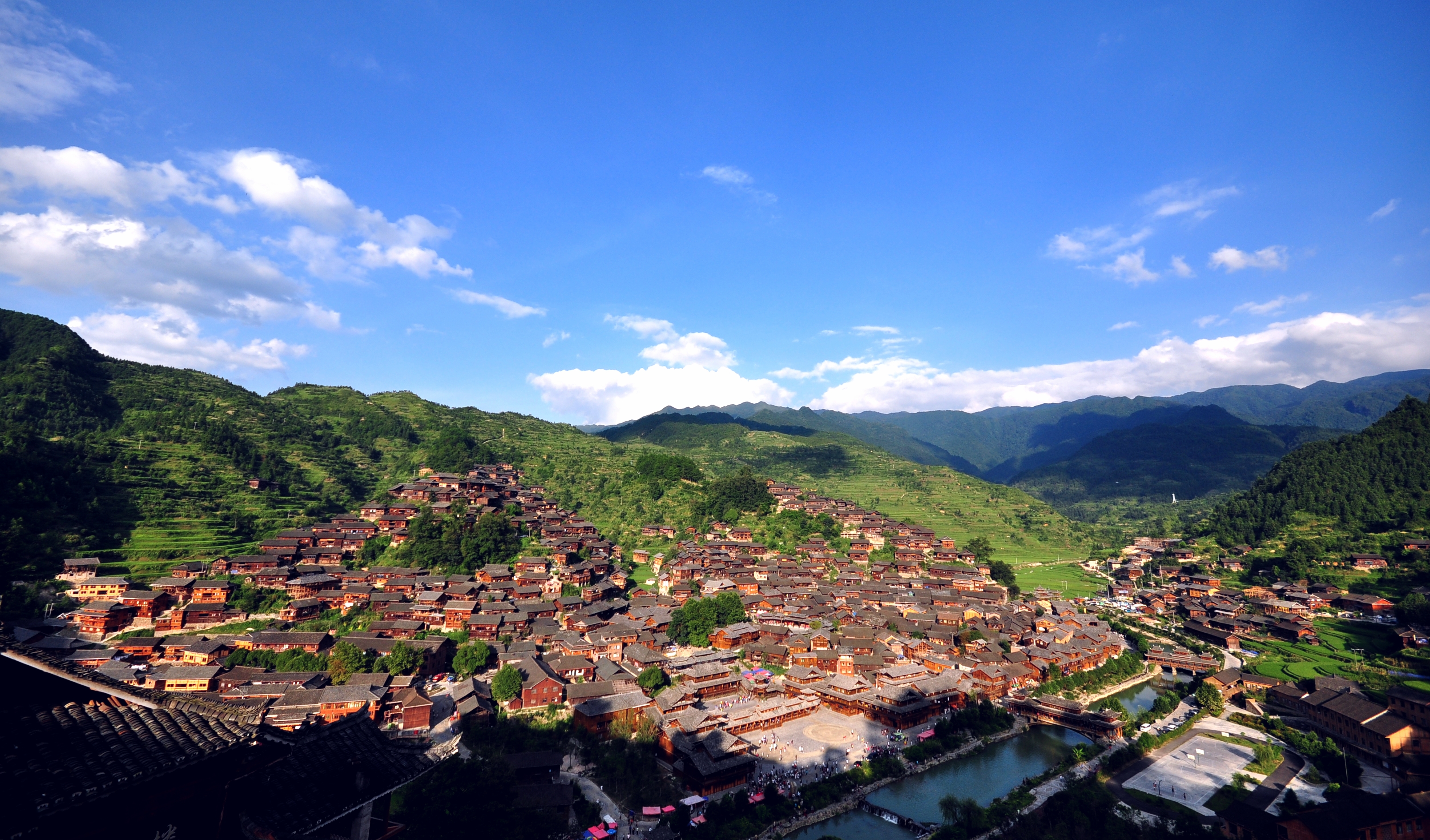 西江千户苗寨景区多措并举积极备战"五一"假期