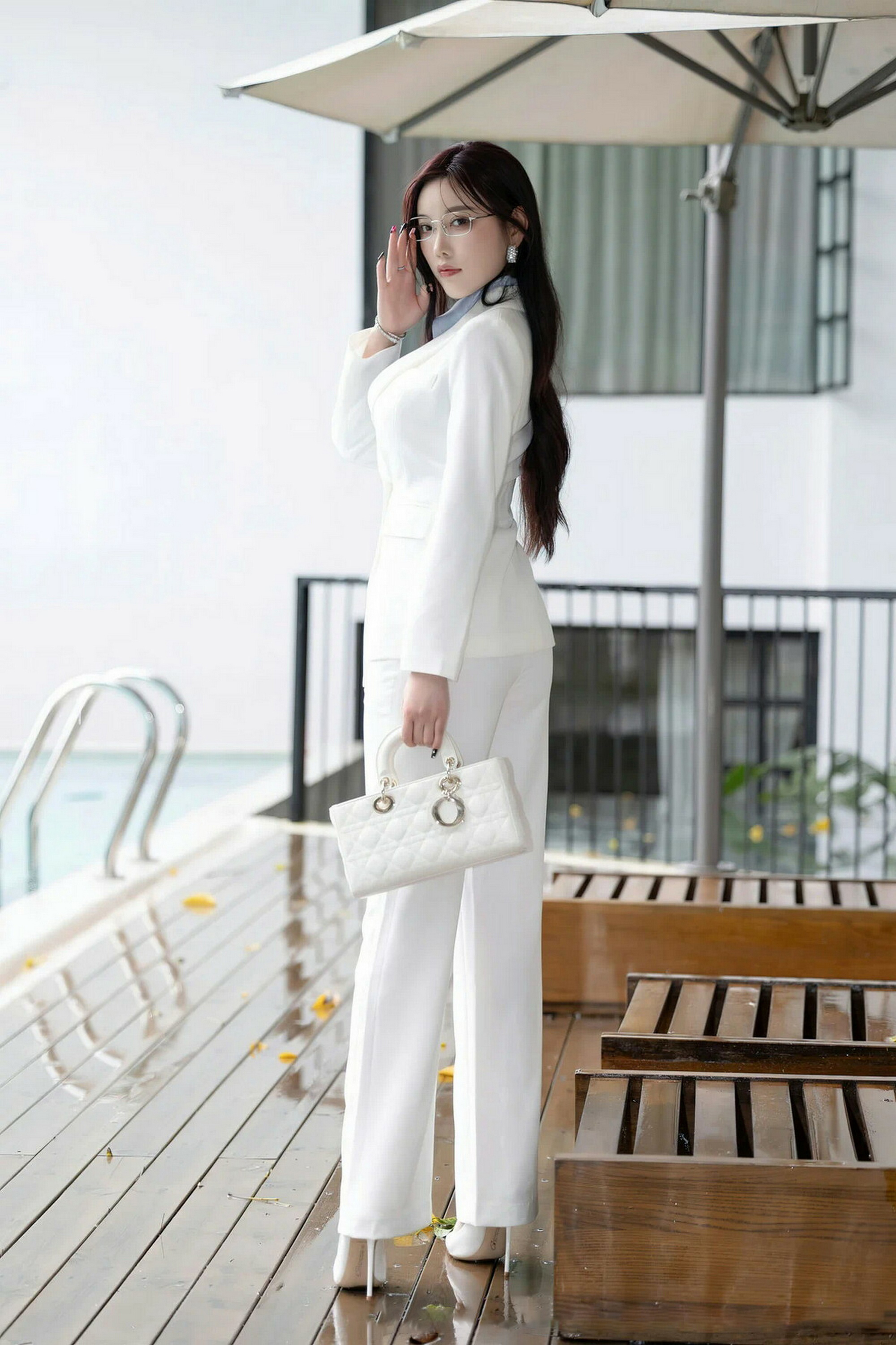 杨晨晨——高冷女总裁「摄影评测与赏析」