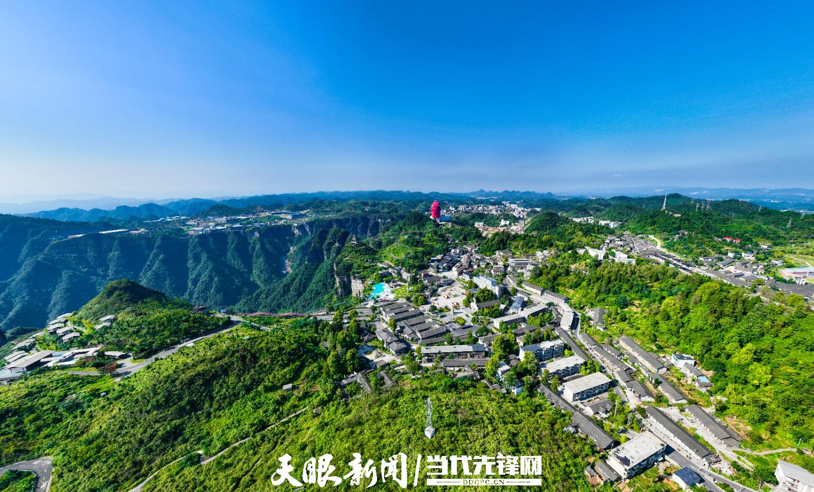 昔日以矿为生 今朝以旅兴城 抓好万山可持续发展示范区建设