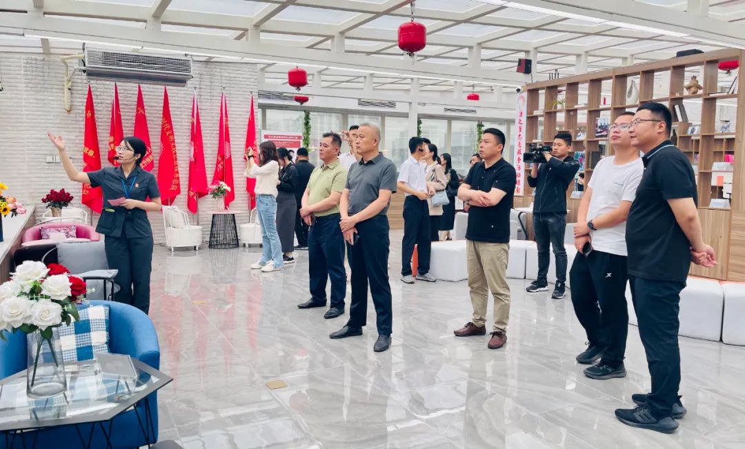 郓城县宣传部副部长张梦溪一行到我院参观调研美德健