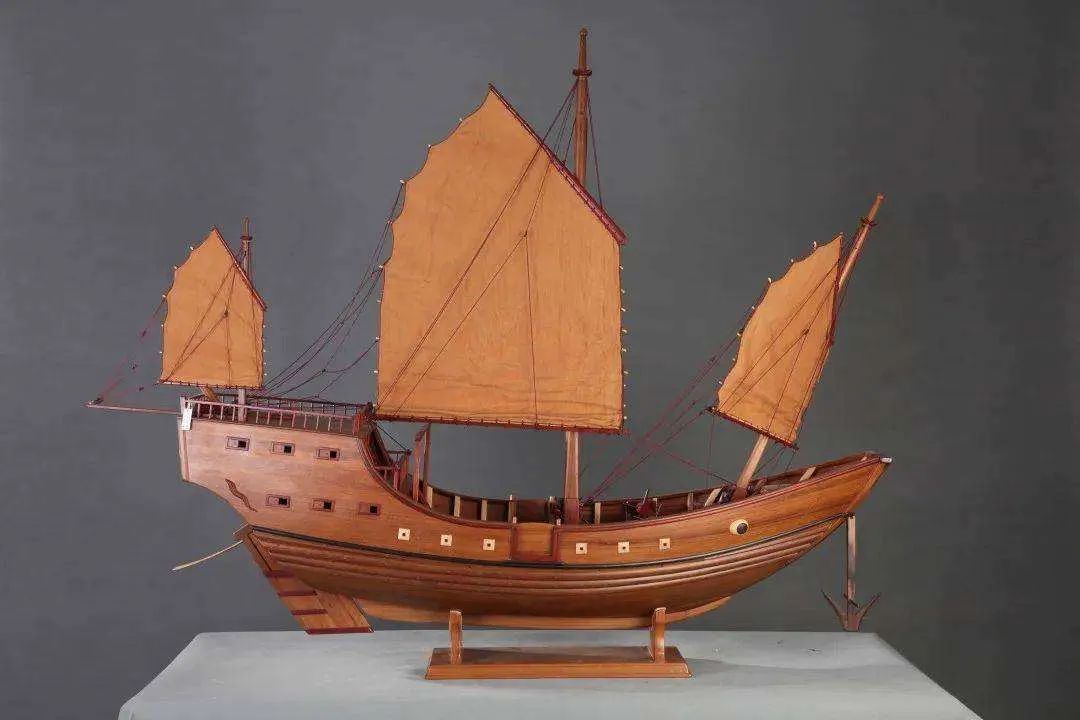 《鹿鼎记》里的夹板船,是清朝初期真实存在的秘密武器