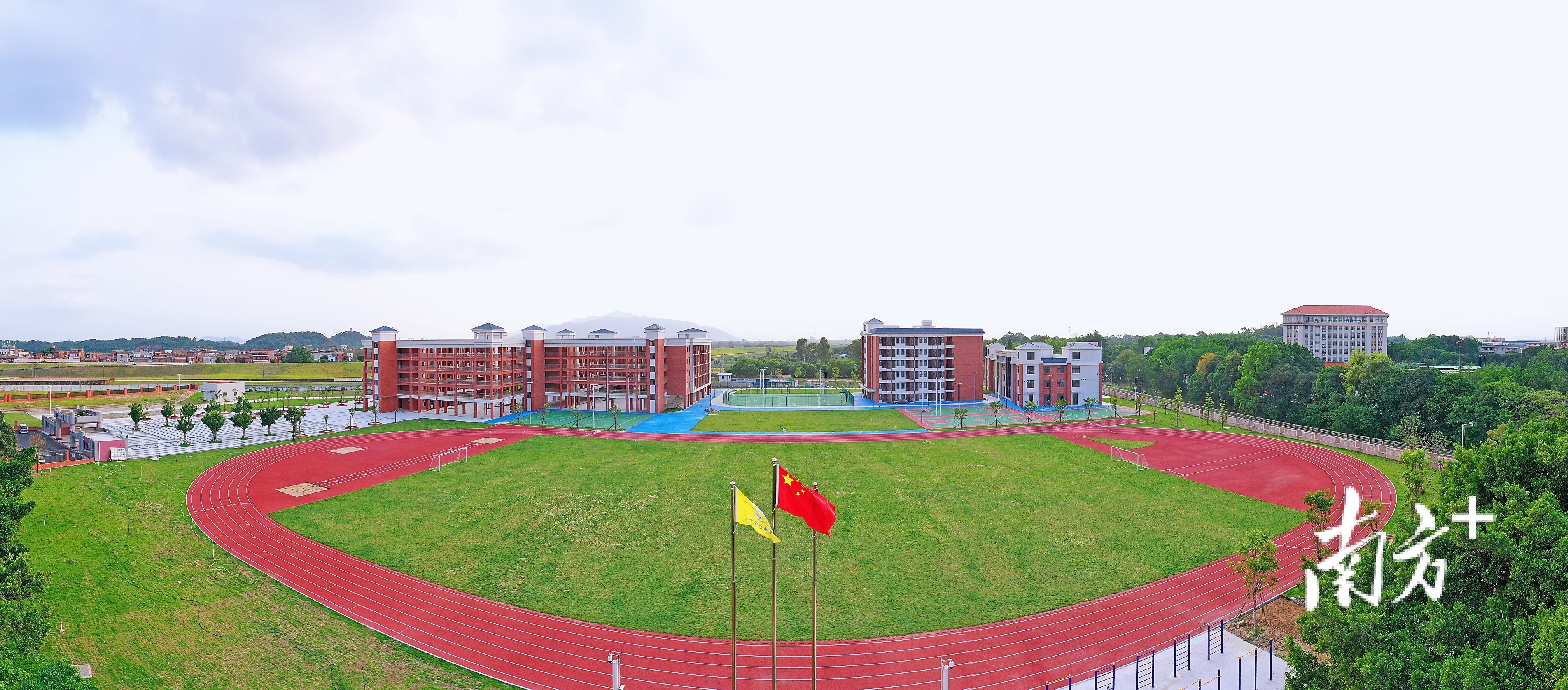 定了!三水河口中学4月30日回迁,新校高清靓图曝光