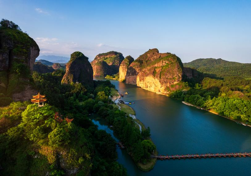 「共绘千里江山图」走起!用脚步丈量山川之美