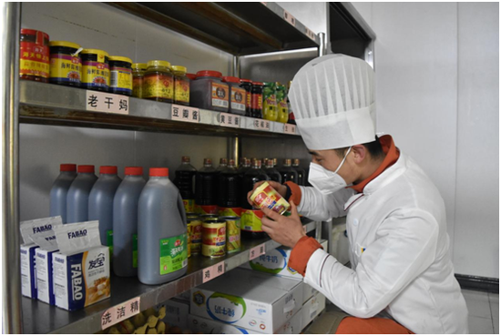 "一专多能"的李振环