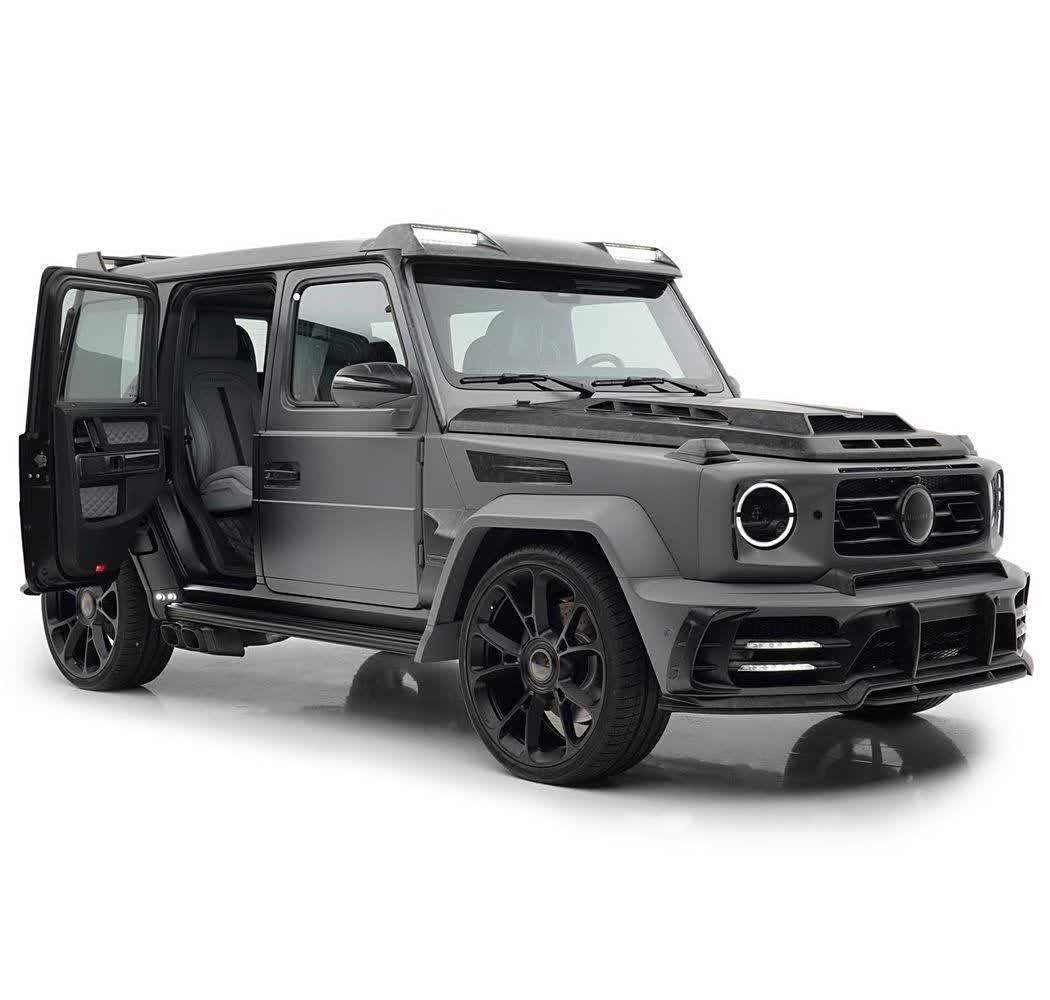 劳斯莱的对开门设计备受瞩目,如今,奔驰g级车主们有