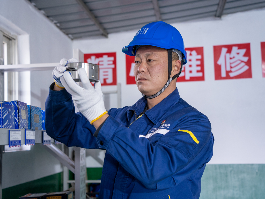 青岛实华维修工人王兆军获全国五一劳动奖章