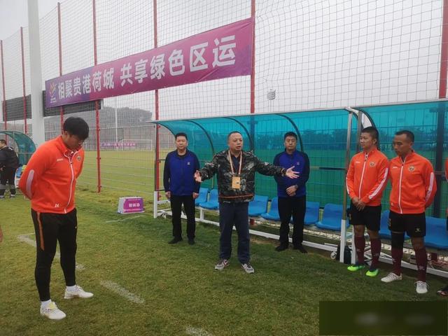 取足球（取足球队名字大全） 取足球（取足球队名字大全）《怎么取足球队名字》 足球资讯