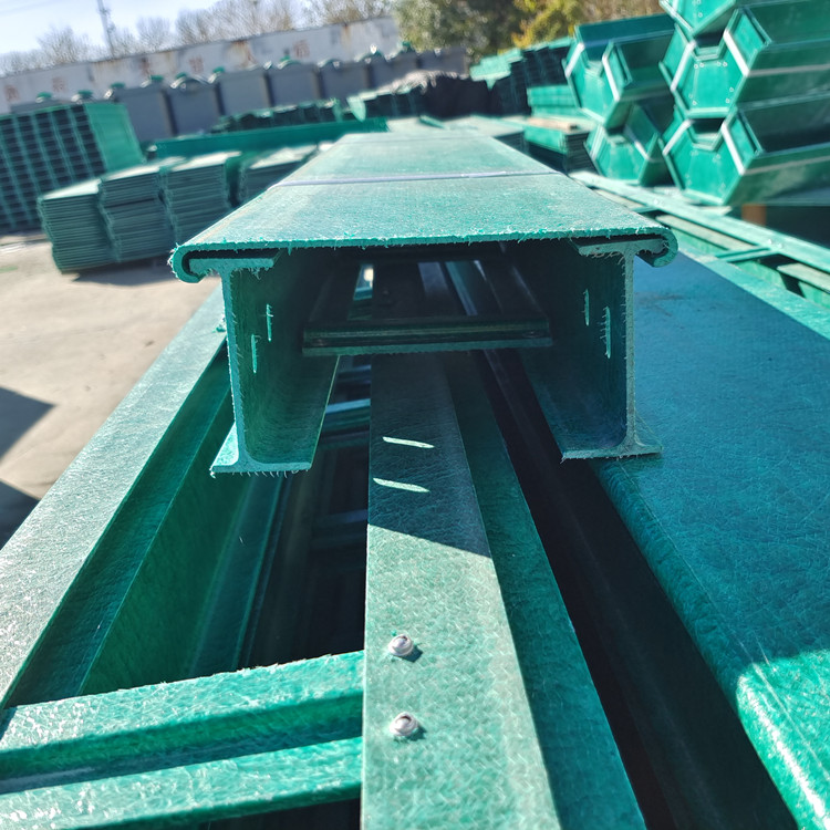 分享玻璃钢电缆桥架的选用原则