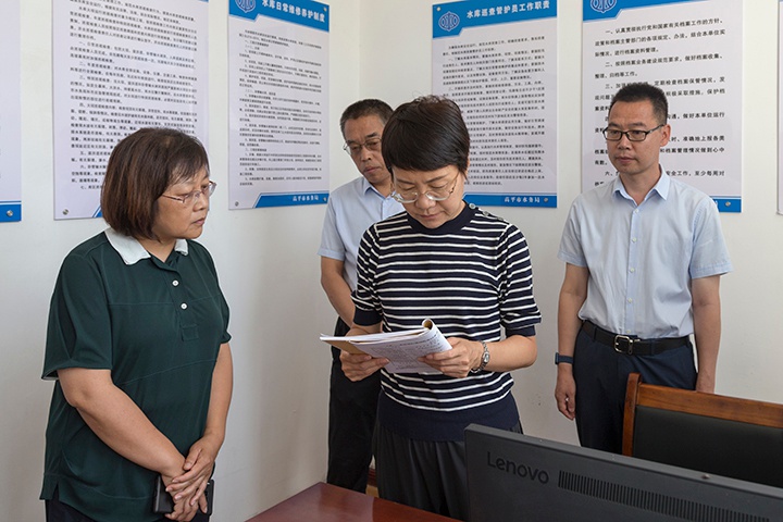 邓志蓉在高平沁水调研水库防汛备汛工作