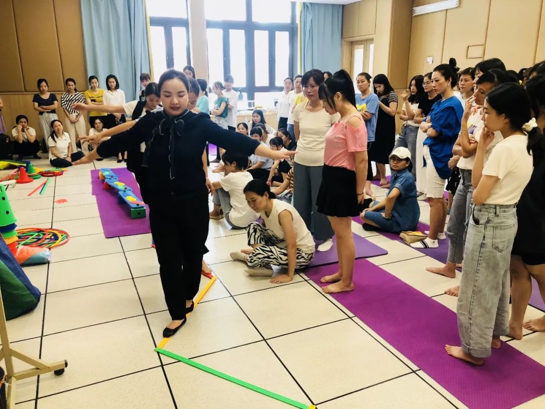 刚需!入户早教指导师培训持续受热捧!