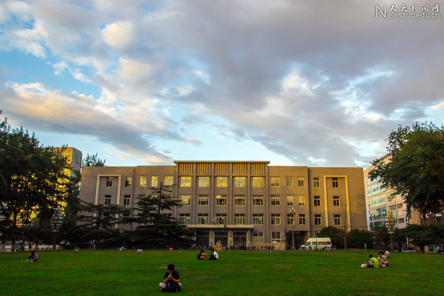 每天介绍一所大学:中国人民大学