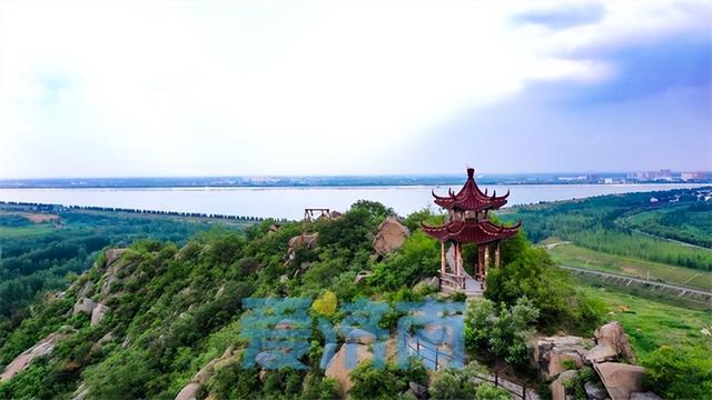 济南鹊山湖旅游景点图片