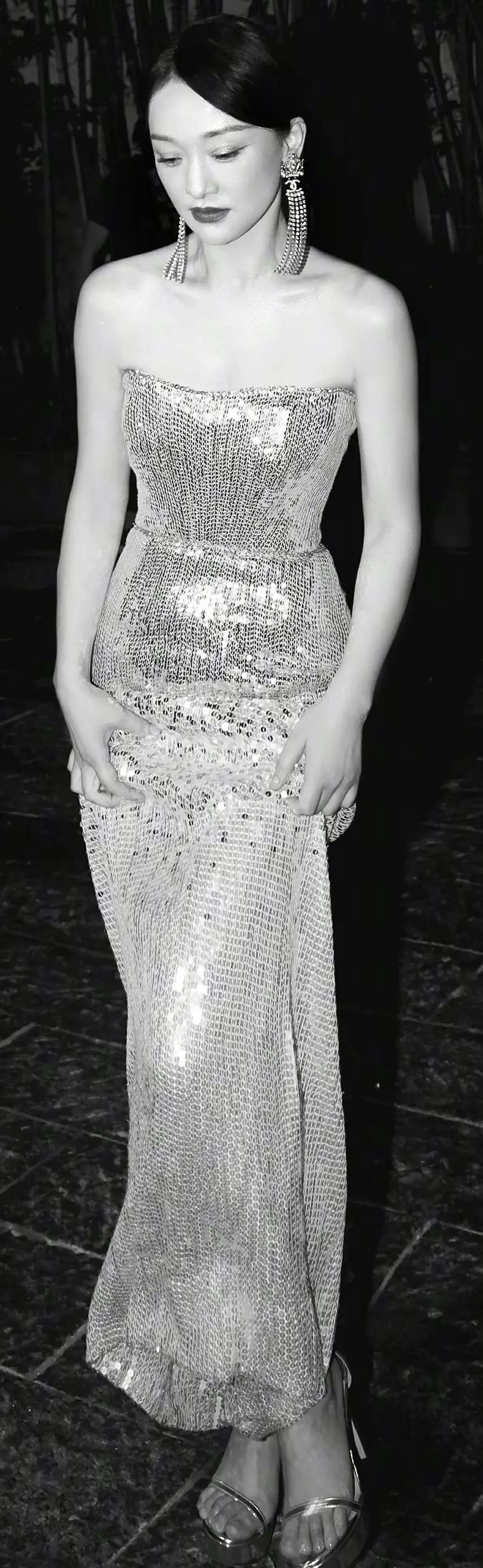 明星美女周迅的脚