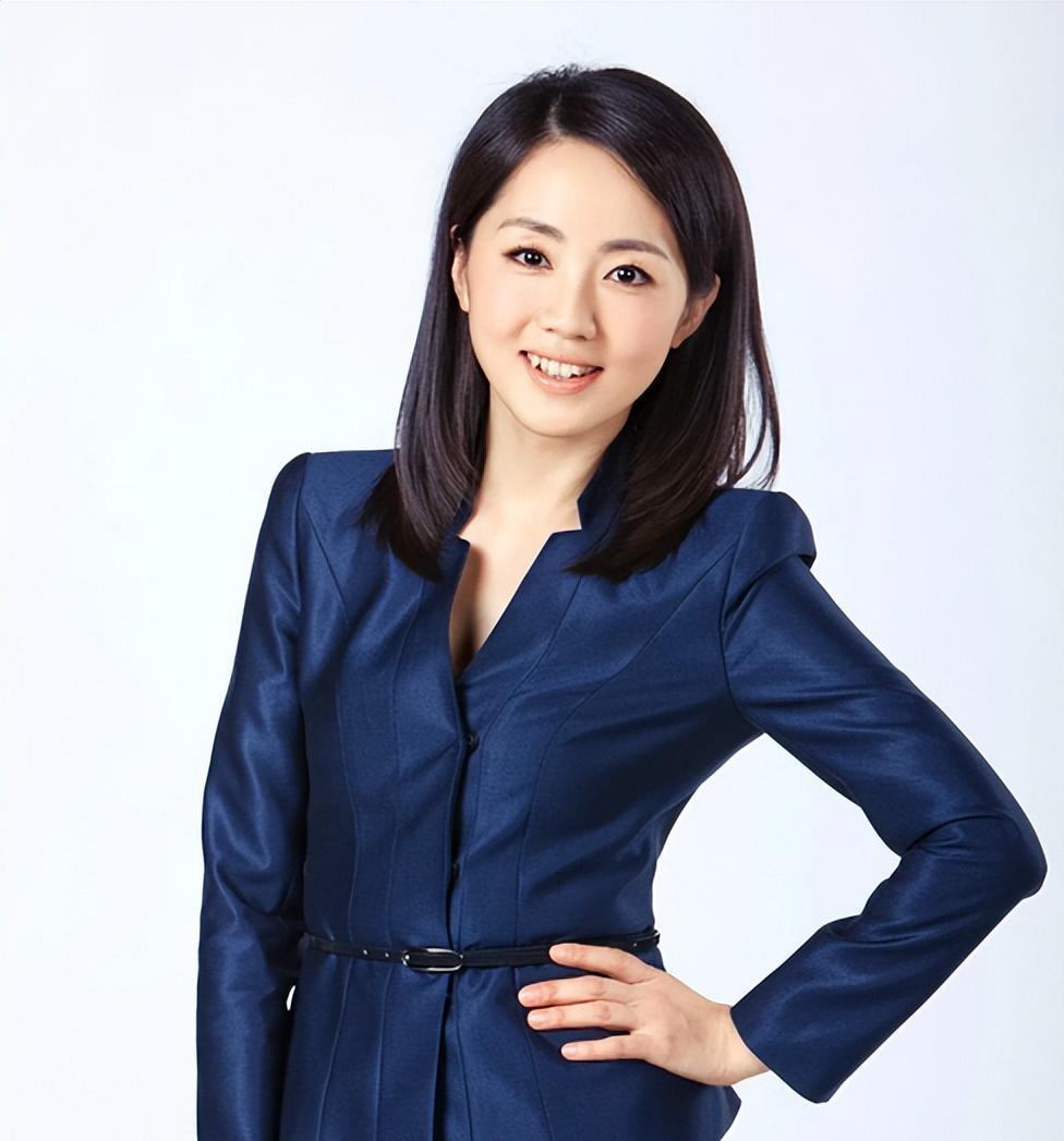 央视"气象小姐"杨丹:40岁做妈妈,热爱家乡湖南邵阳