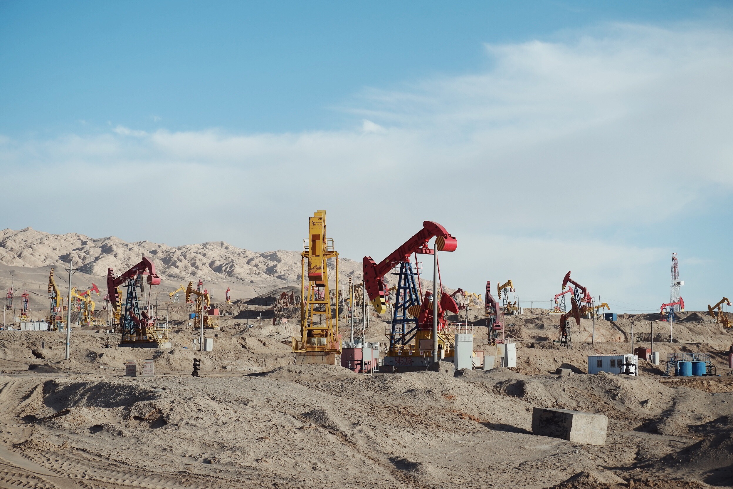 青海油田全力打造技能型创新型劳动者大军