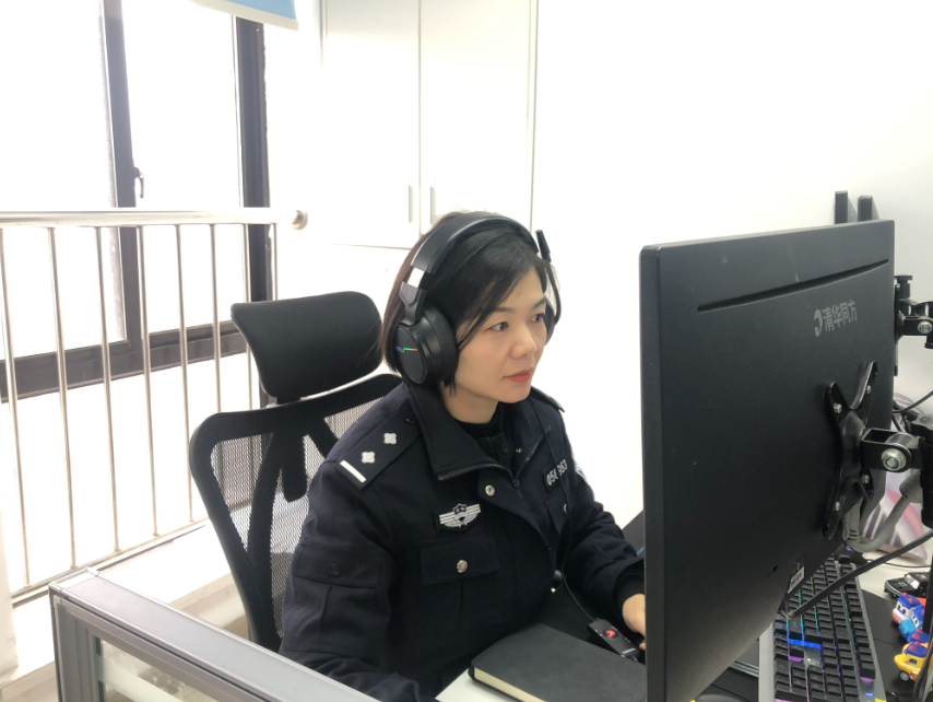 致敬女警安徽警花故事