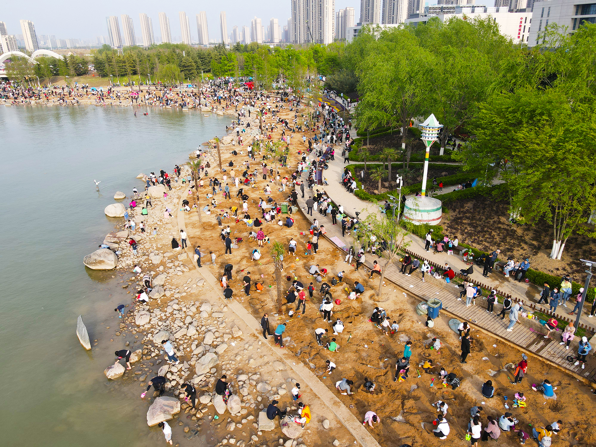 航拍鄭州天健湖公園,無人機看樓盤及附近環境,看不一樣的天健湖