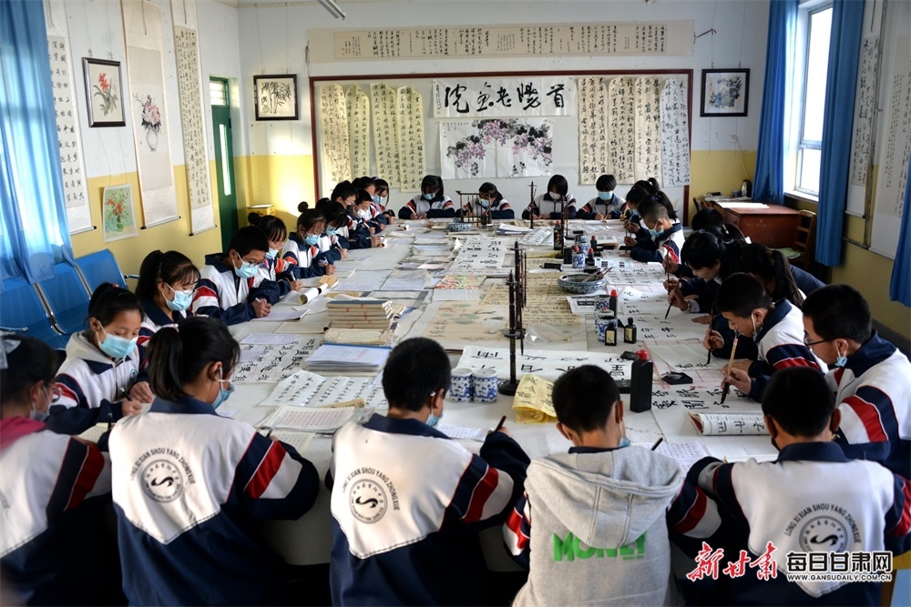 陇西首阳中学多彩课后服务点亮校园