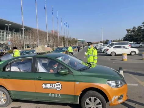 春运拉开帷幕,文登多举措保障乘客安全健康出行