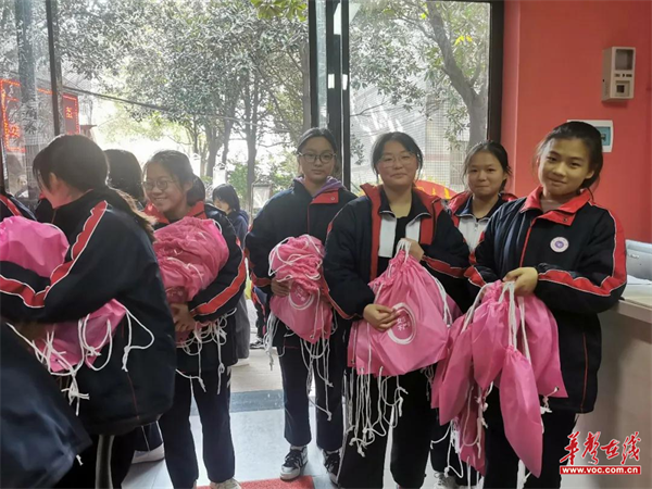 宁乡市春城中学:阳光绽放青春 春城呵护成长