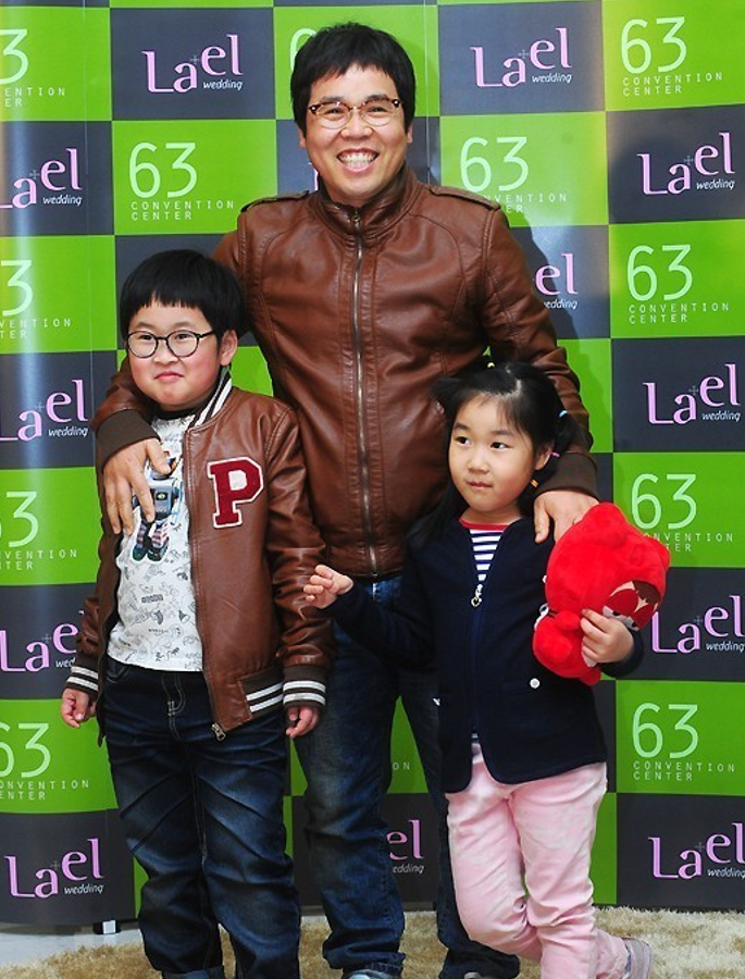 韩国老戏骨大胆公开自己的初恋是宋恩伊,场面略显尴尬!