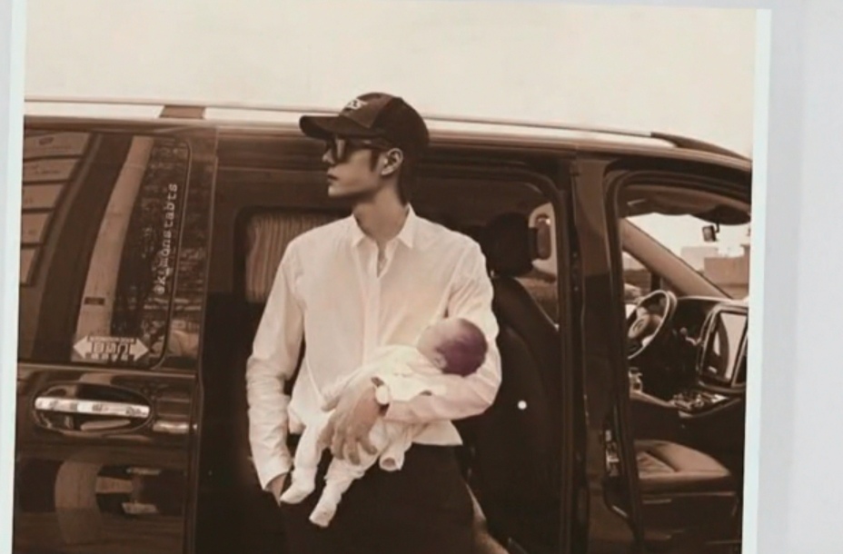 王一博抱小宝宝照片图片