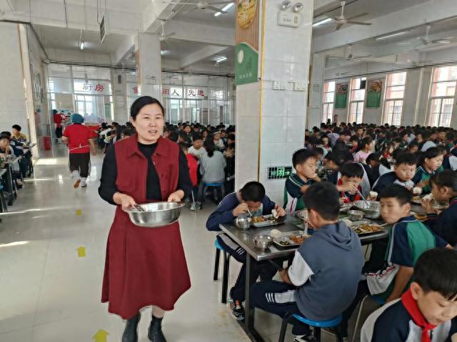 莘县东鲁学校:增强互动 创新家校共育方法