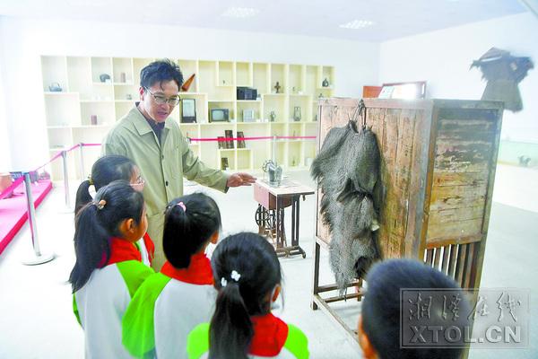 传承历史记忆 昭山和平小学打造民俗馆