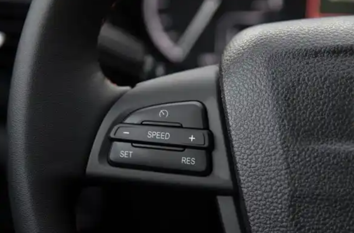 车上的speed按键是什么意思?